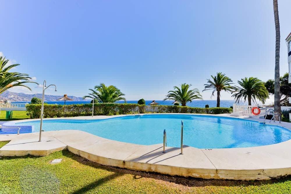 Las Palmeras Nerja Luaran gambar